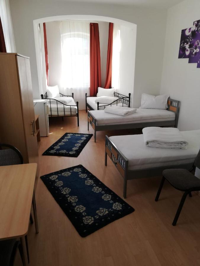 Pension Feldschloessl Ingolstadt Ngoại thất bức ảnh
